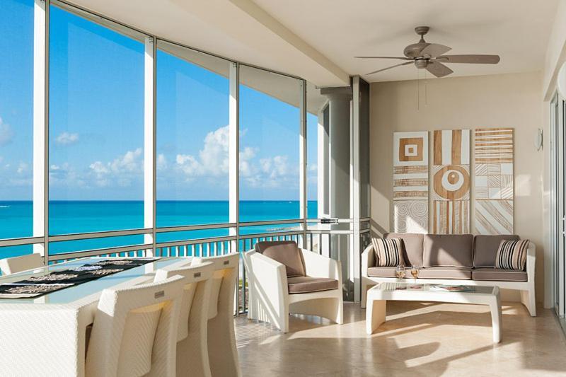 Aparthotel The Venetian On Grace Bay Zewnętrze zdjęcie